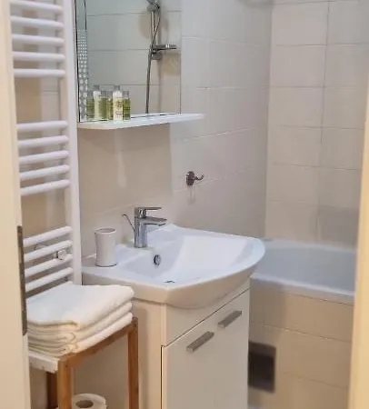 Amaros Apartman Zára
