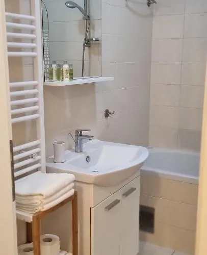 Amaros Apartman Zára