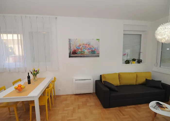 Amaros Apartment *