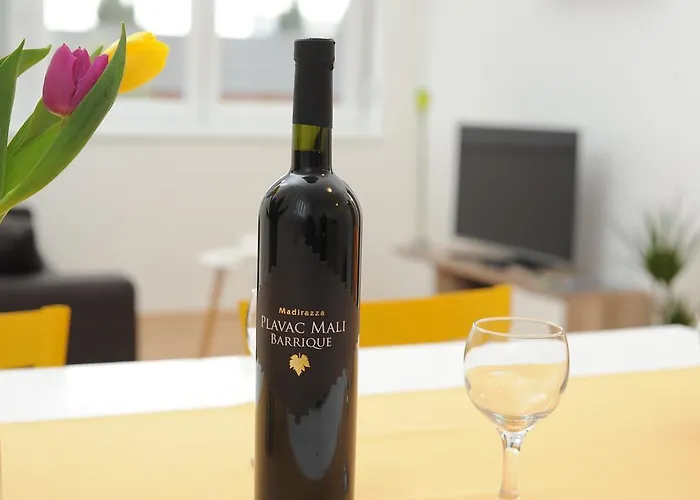 Amaros Apartman Zára