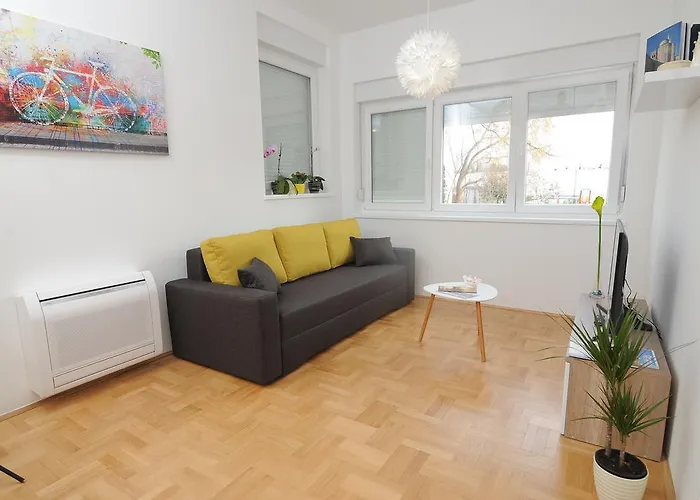 Apartment Amaros *