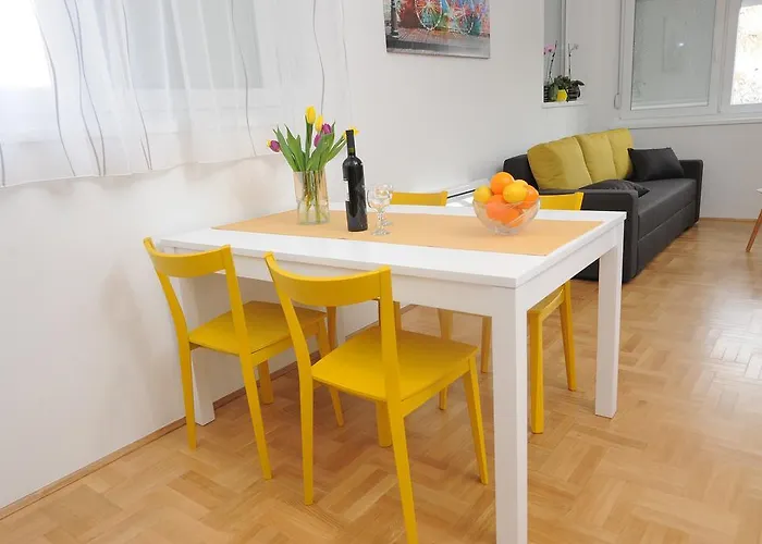 Amaros Apartment