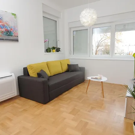 Appartamento Amaros *